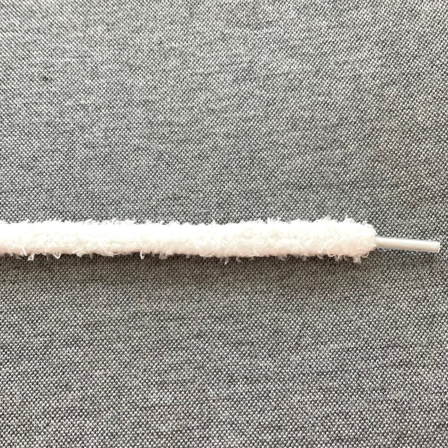 Fluffy Veters 8mm 'Wit'