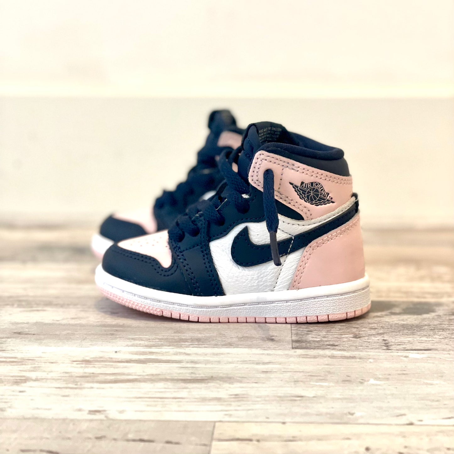 Air Jordan 1 Retro High OG 'Atmosphere' (TD)