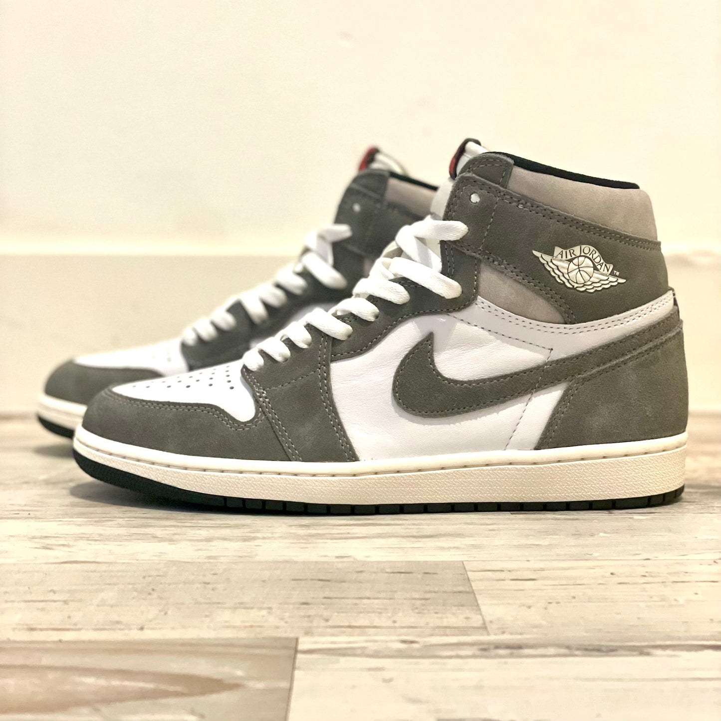 Air Jordan 1 Retro High OG 'Washed Black'