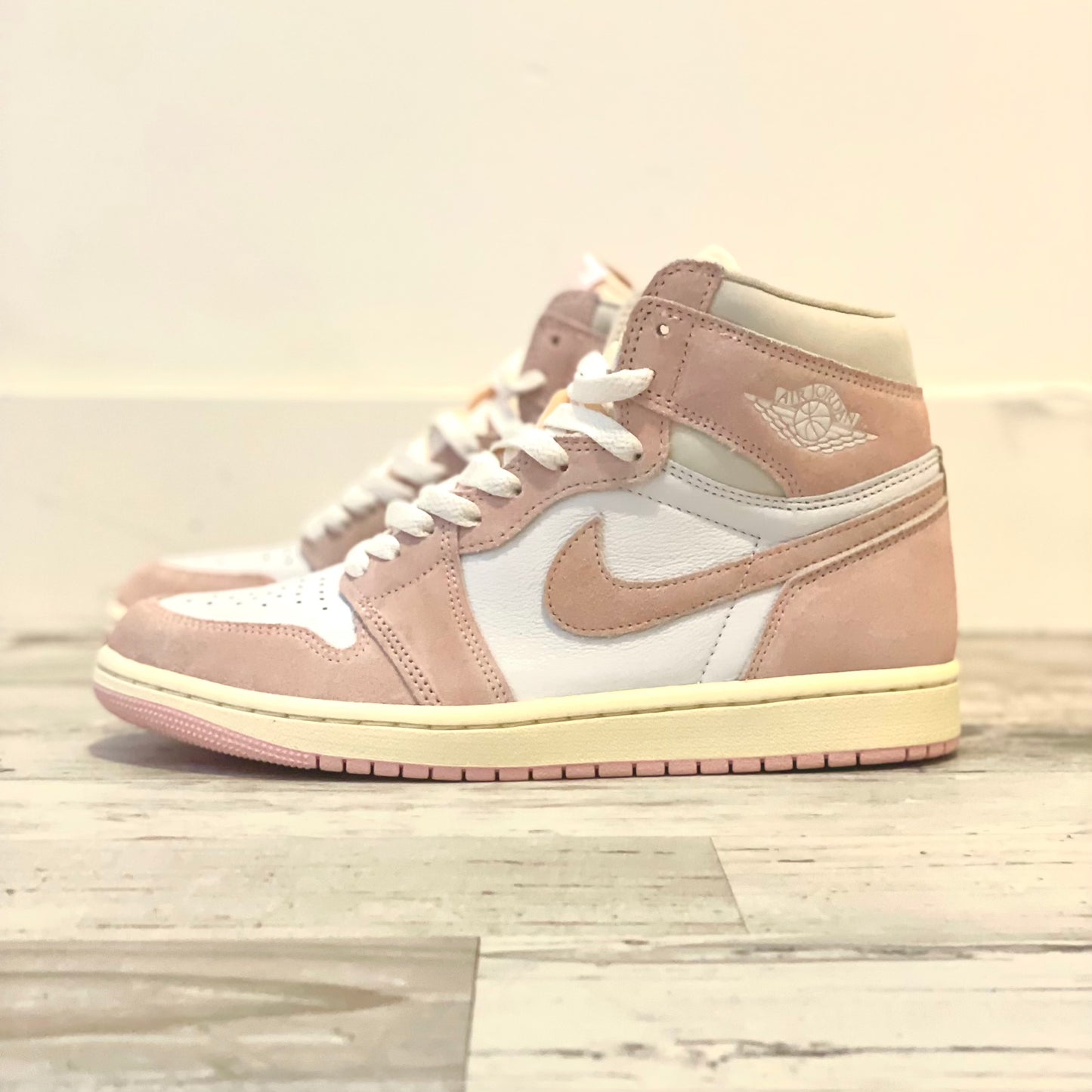Air Jordan 1 Retro High OG 'Washed Pink' (W)