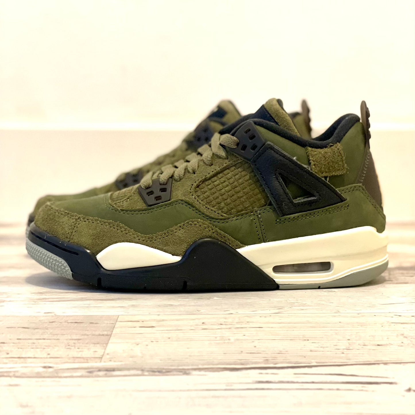 Air Jordan 4 Retro SE Craft 'Medium Olive' (GS)