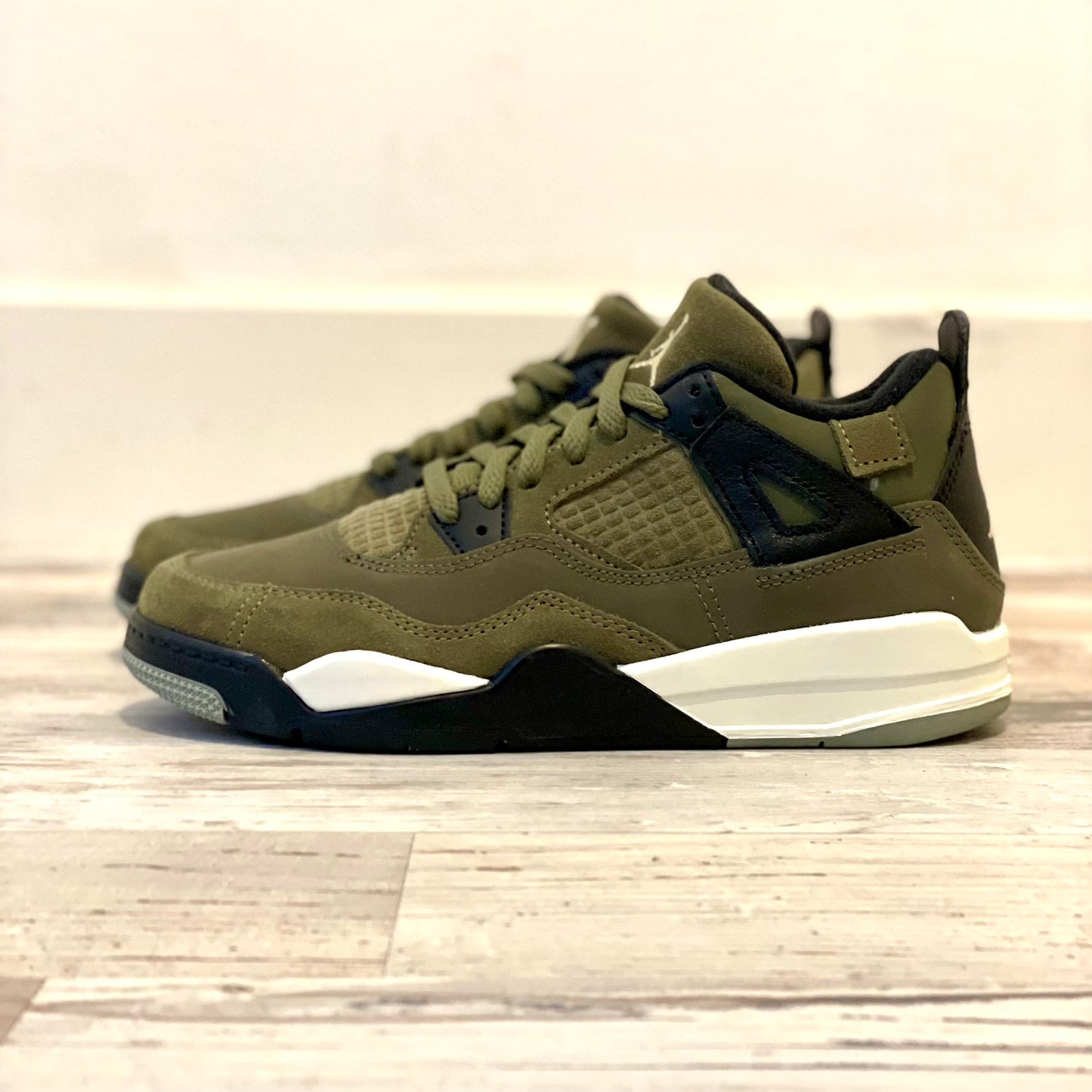 Air Jordan 4 Retro SE Craft 'Medium Olive' (PS)