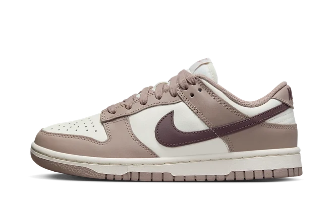 Nike Dunk Low 'Diffused Taupe' (W)