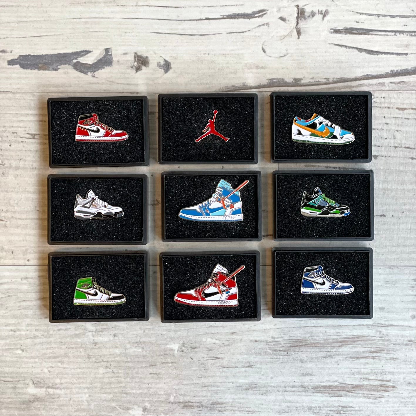 SNEAKER PINS