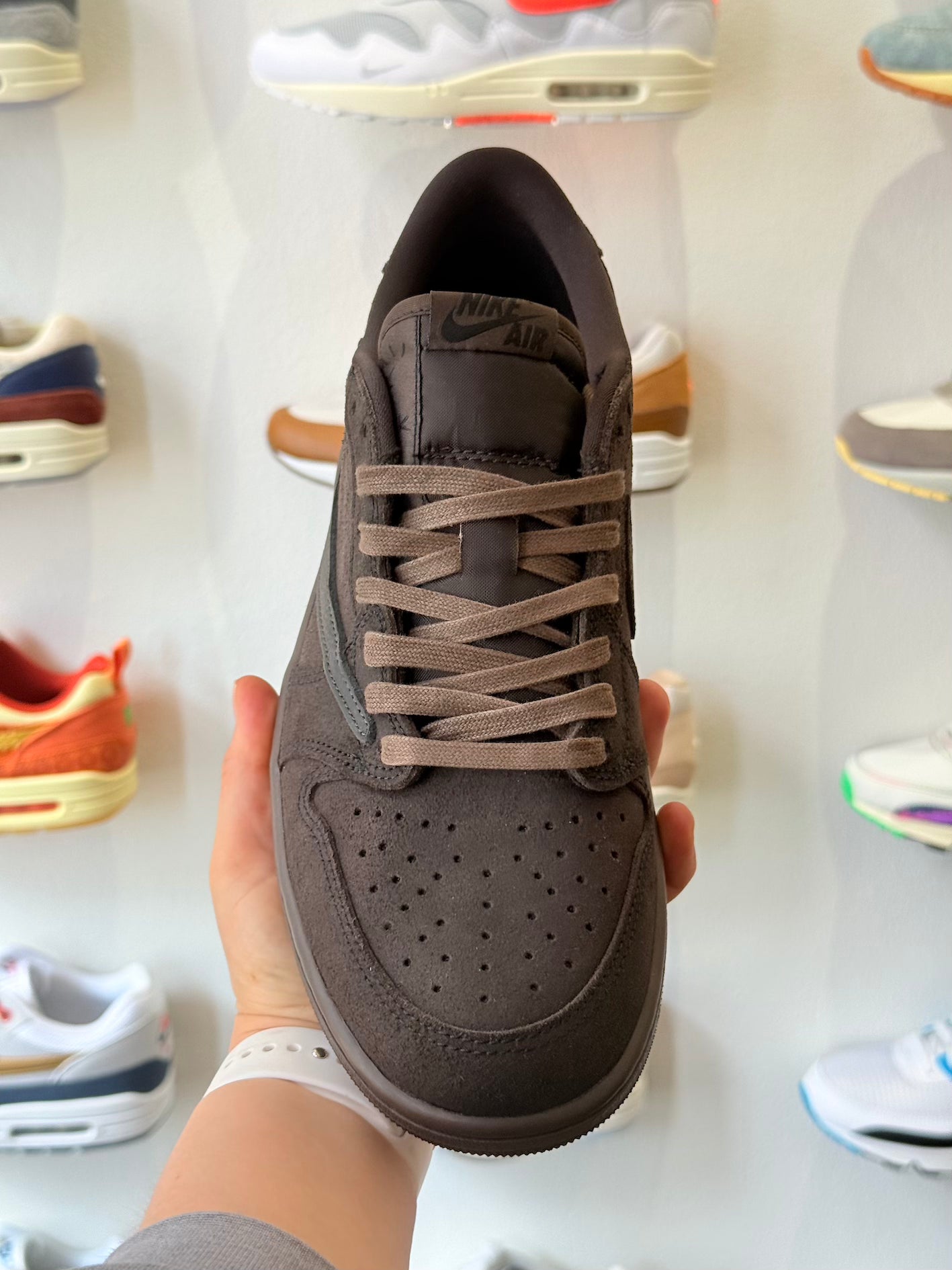 Air Jordan 1 Retro Low OG SP Travis Scott 'Velvet Brown'