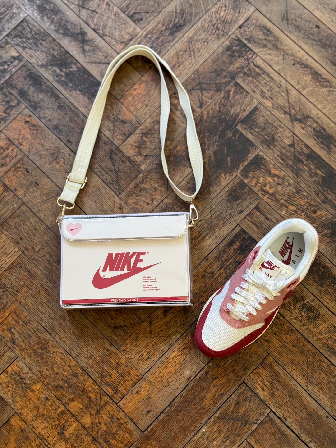 Custom Sneaker Box Bag - Nike (Bordeaux Beige)