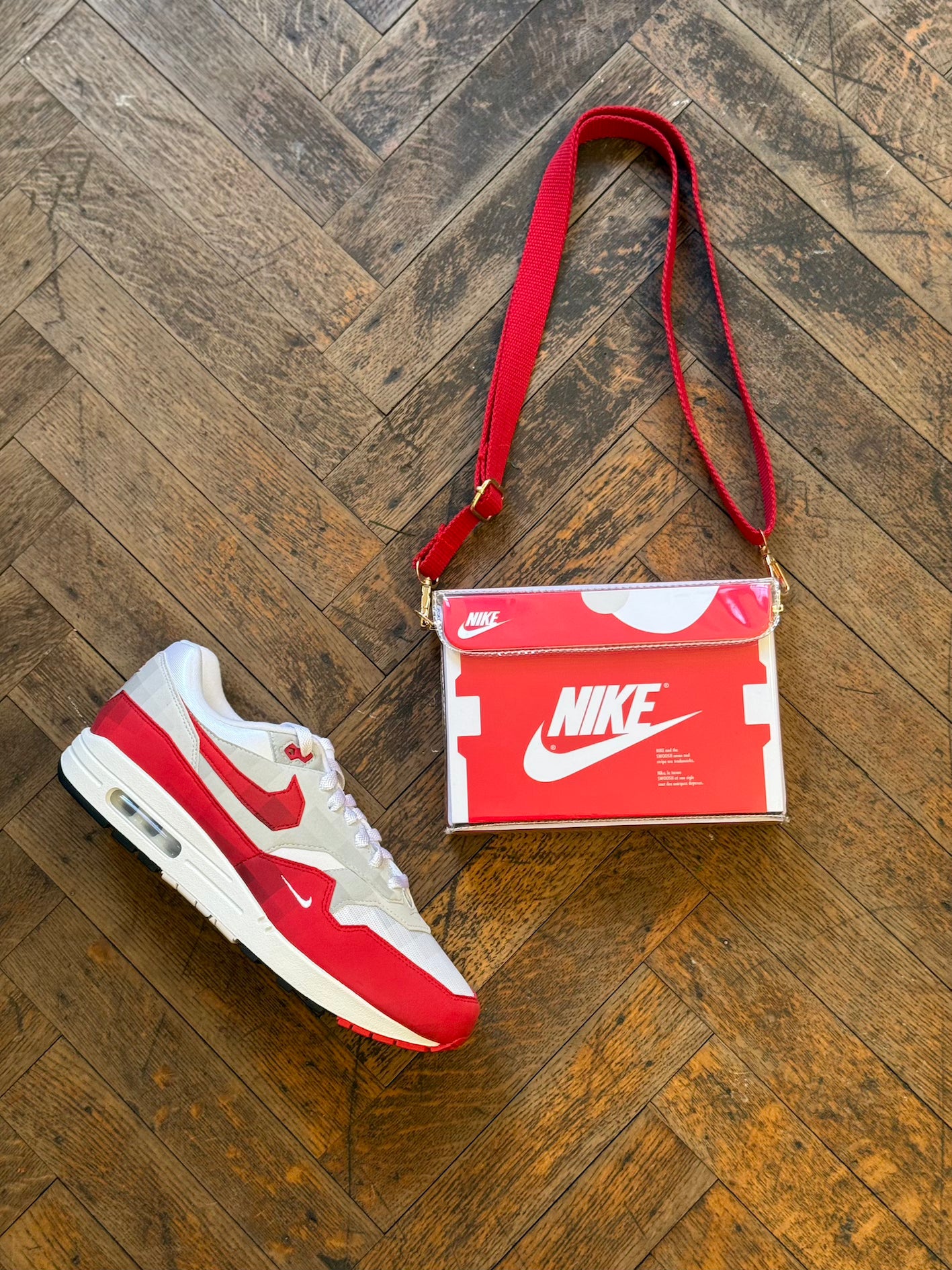 Custom Sneaker Box Bag - Nike (Red)