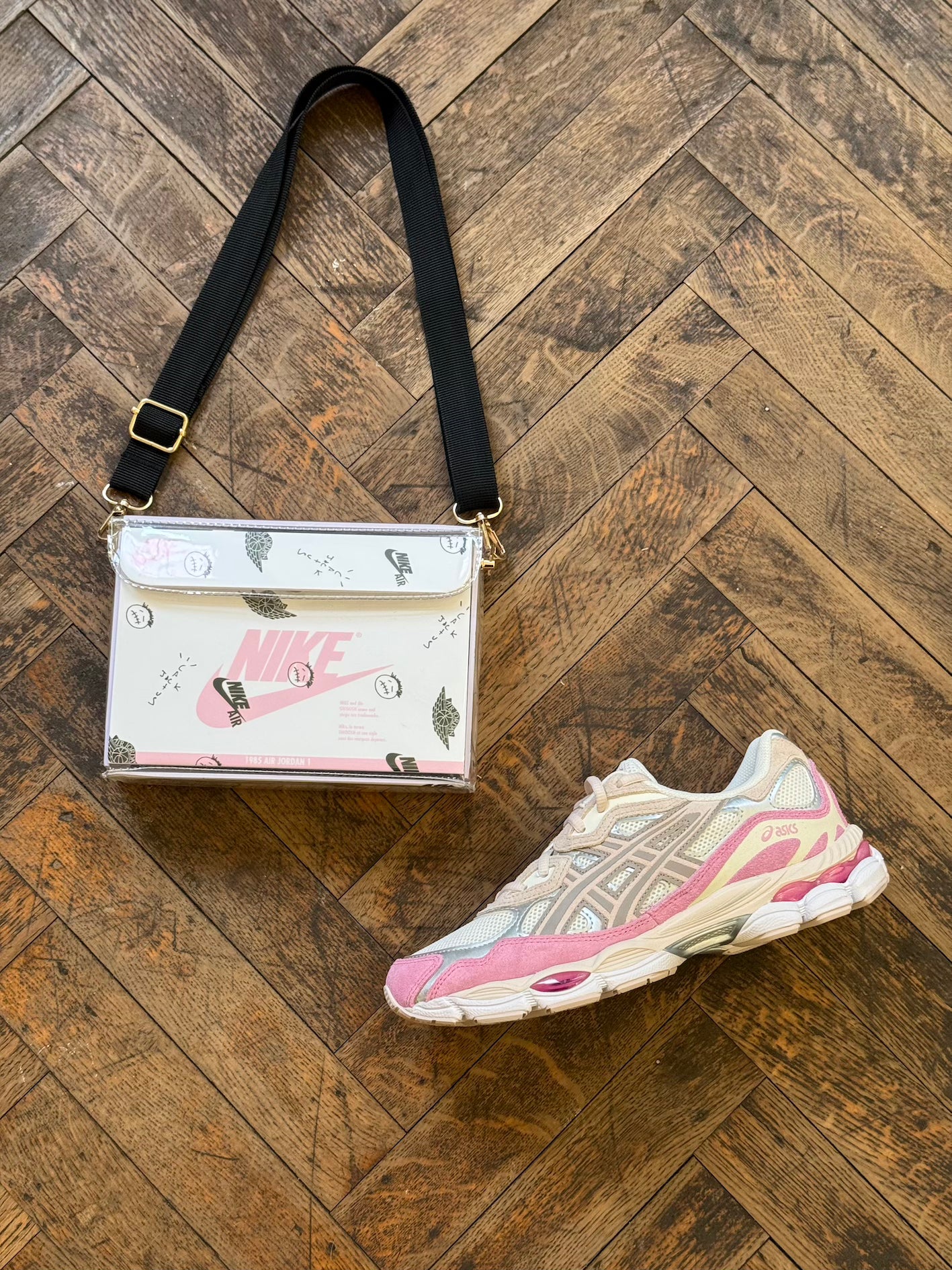 Custom Sneaker Box Bag - Nike x Travis Scott Pink