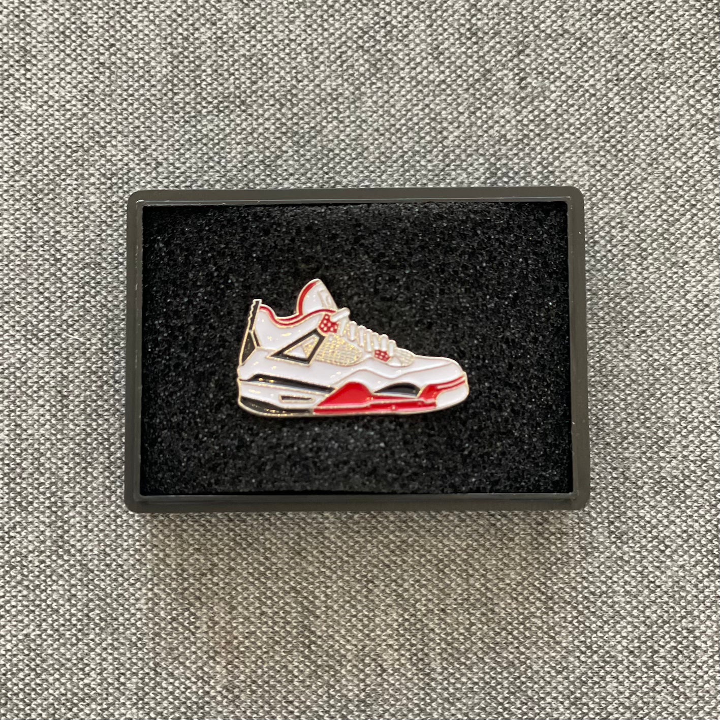 Air Jordan 4 Retro 'Fire Red' - Sneaker Pin