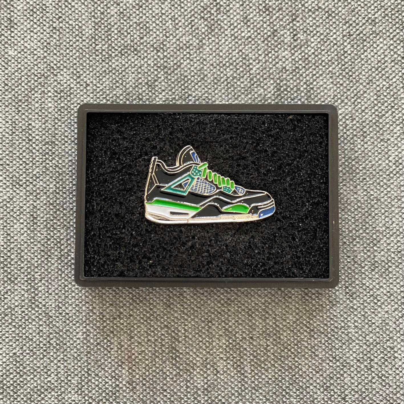 Air Jordan 4 Retro 'Doernbecher' - Sneaker Pin