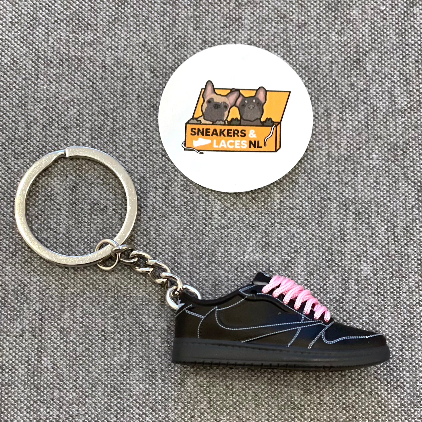 Air Jordan 1 Retro Low Travis Scott 'Black Phantom Pink Laces' - Mini Sneaker Sleutelhanger