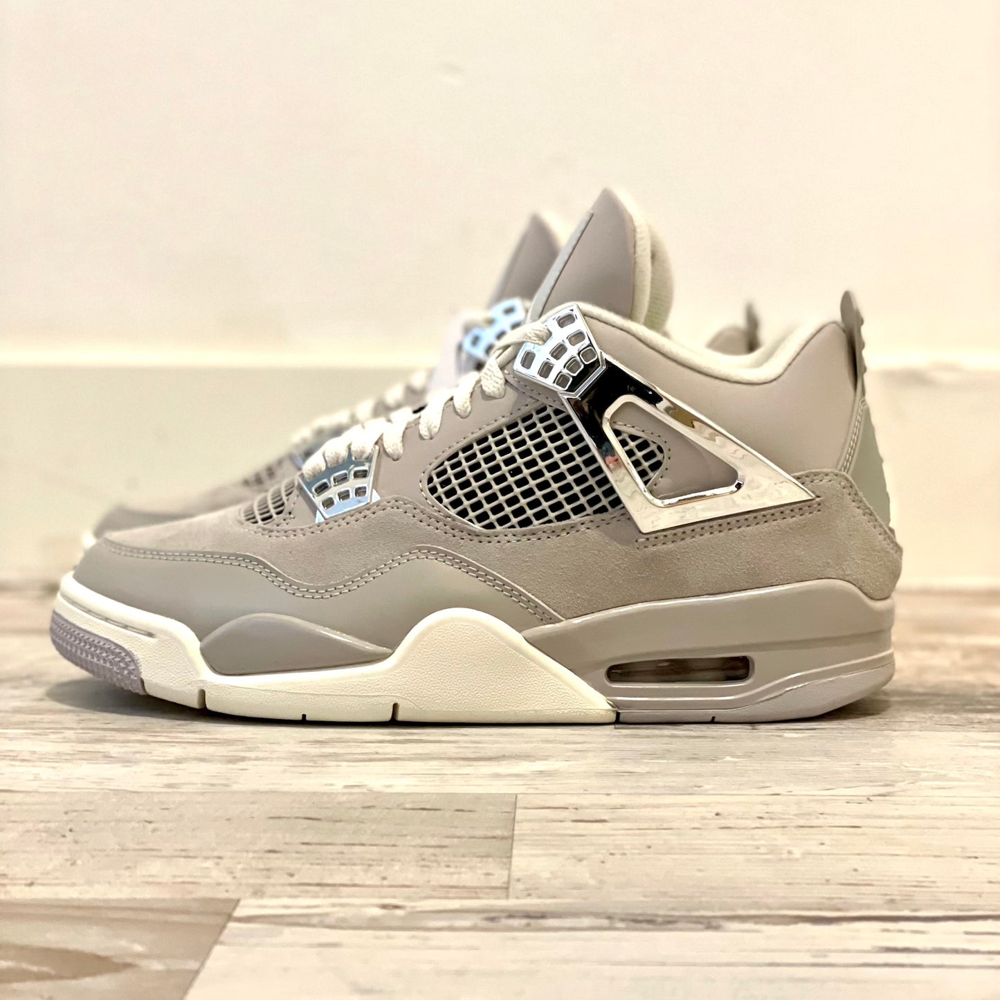 Air Jordan 4 'Frozen Moments' (W)