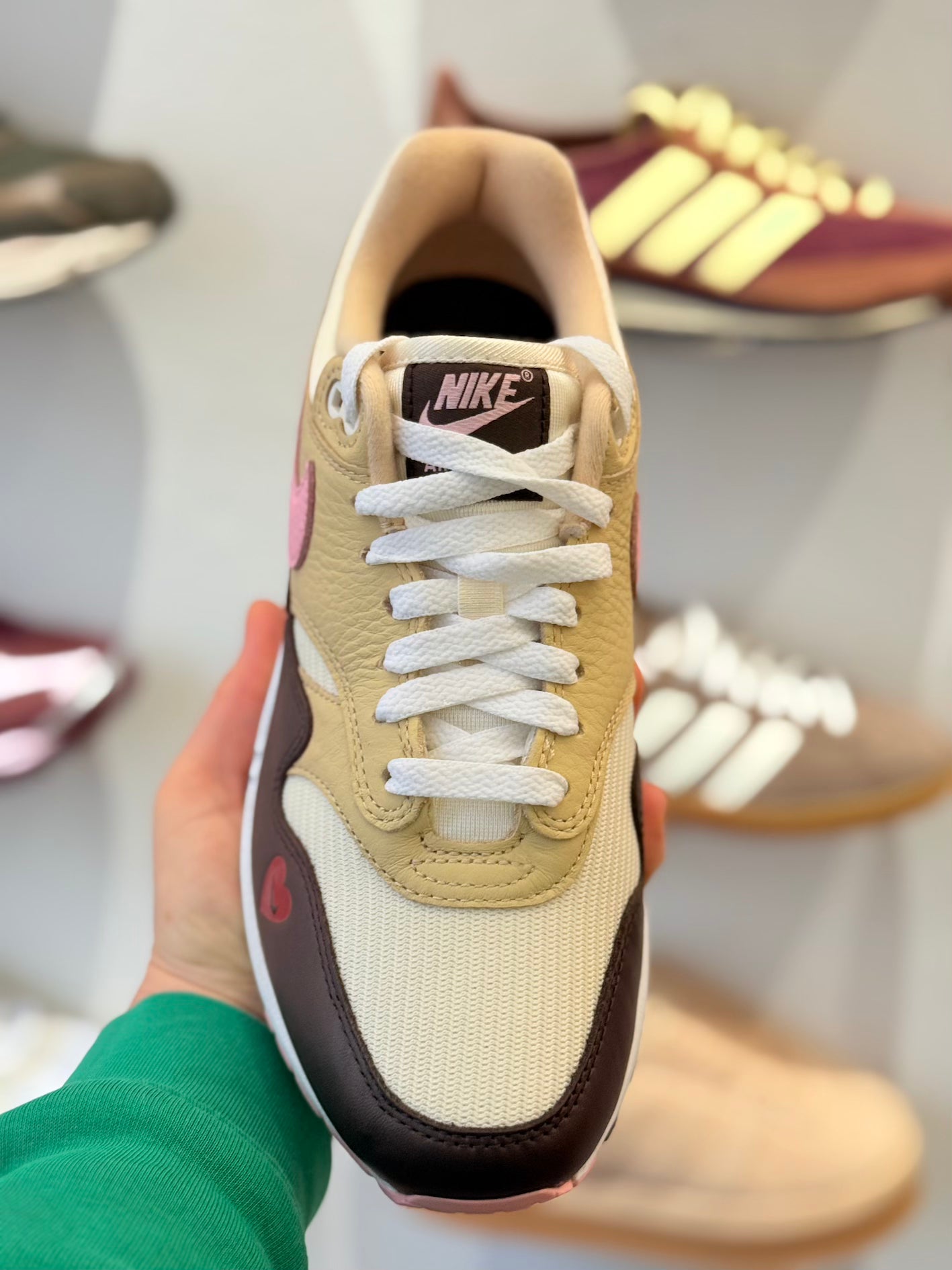 Nike Air Max 1 'Valentine's Day' (W)