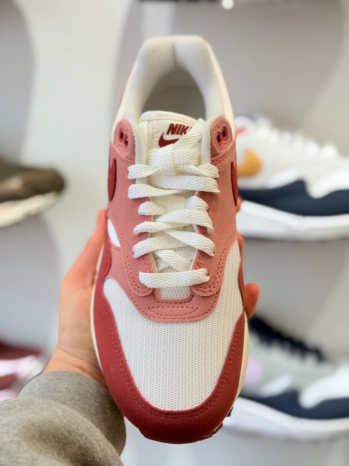 Nike Air Max 1 'Red Stardust'