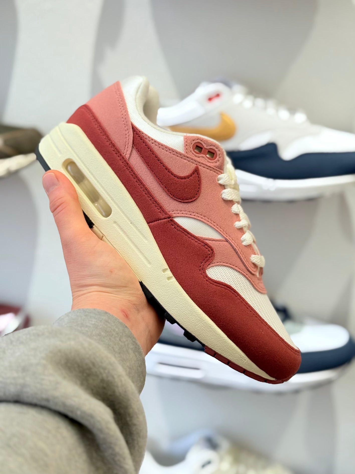 Nike Air Max 1 'Red Stardust'