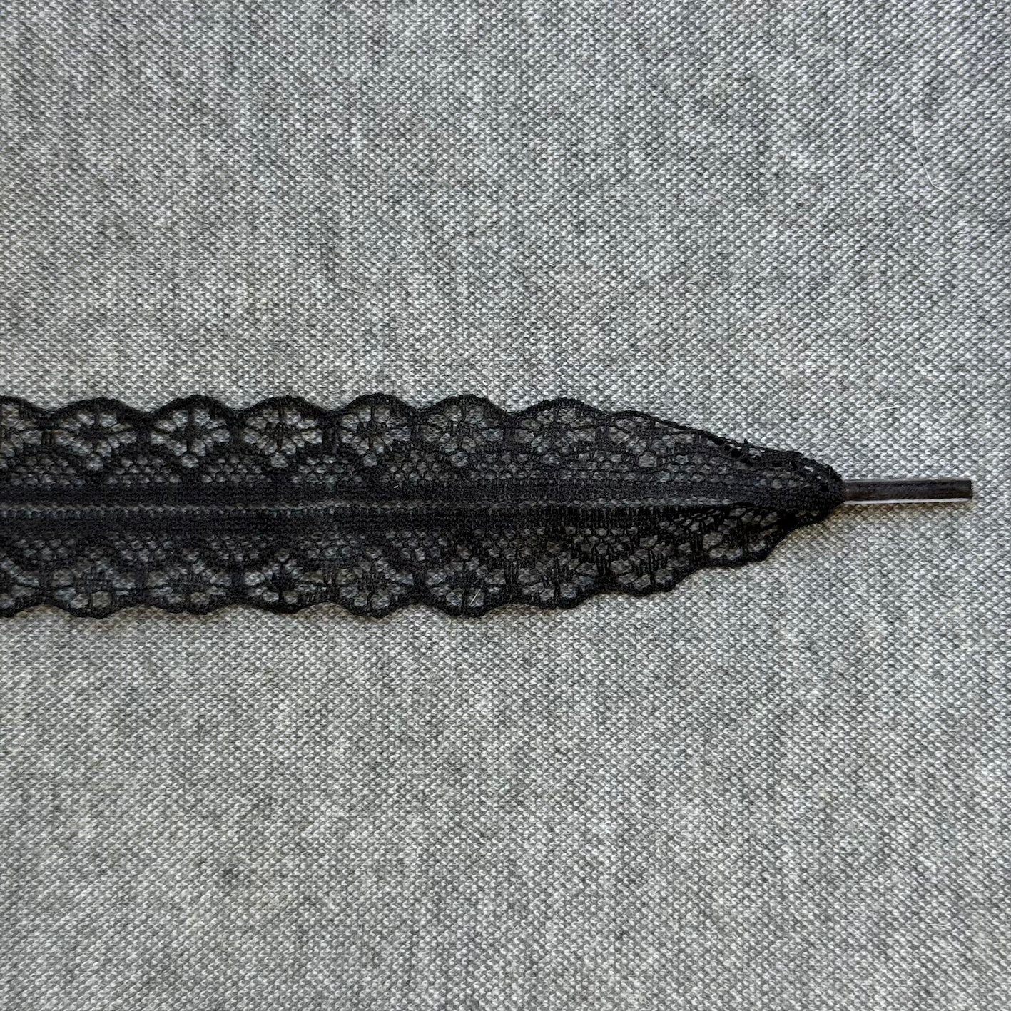 Veters Kant 'Zwart' 120 cm